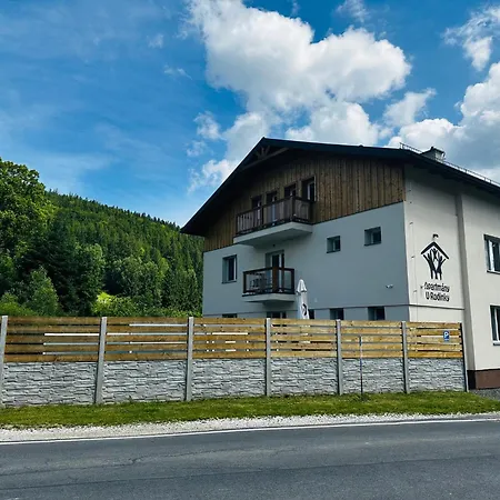 U Rodinky Hotel apartamentowy Lipowa–Łaźnie